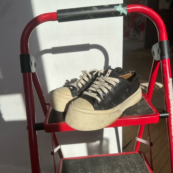 Marni Black Sneakers with High-Top Design and Rubber Toe Caps - Picture 4 of 7